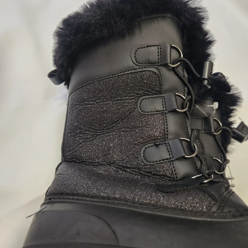 Target chic black